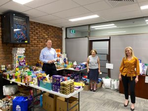 Read more about the article Packs of kindness help beat cabin fever and care for needy neighbours